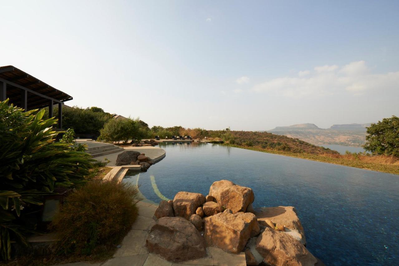 Club Mahindra Tungi, Lonavala Hotel Kültér fotó