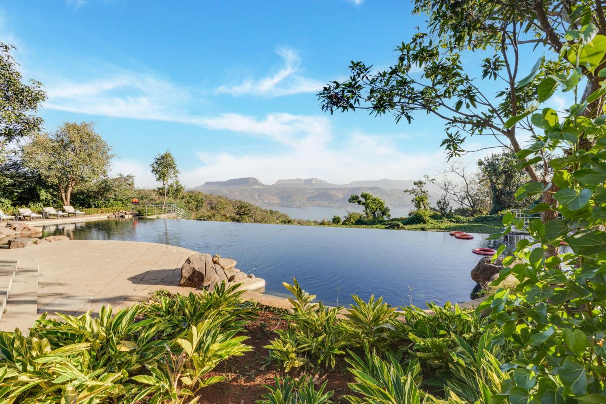 Club Mahindra Tungi, Lonavala Hotel Kültér fotó